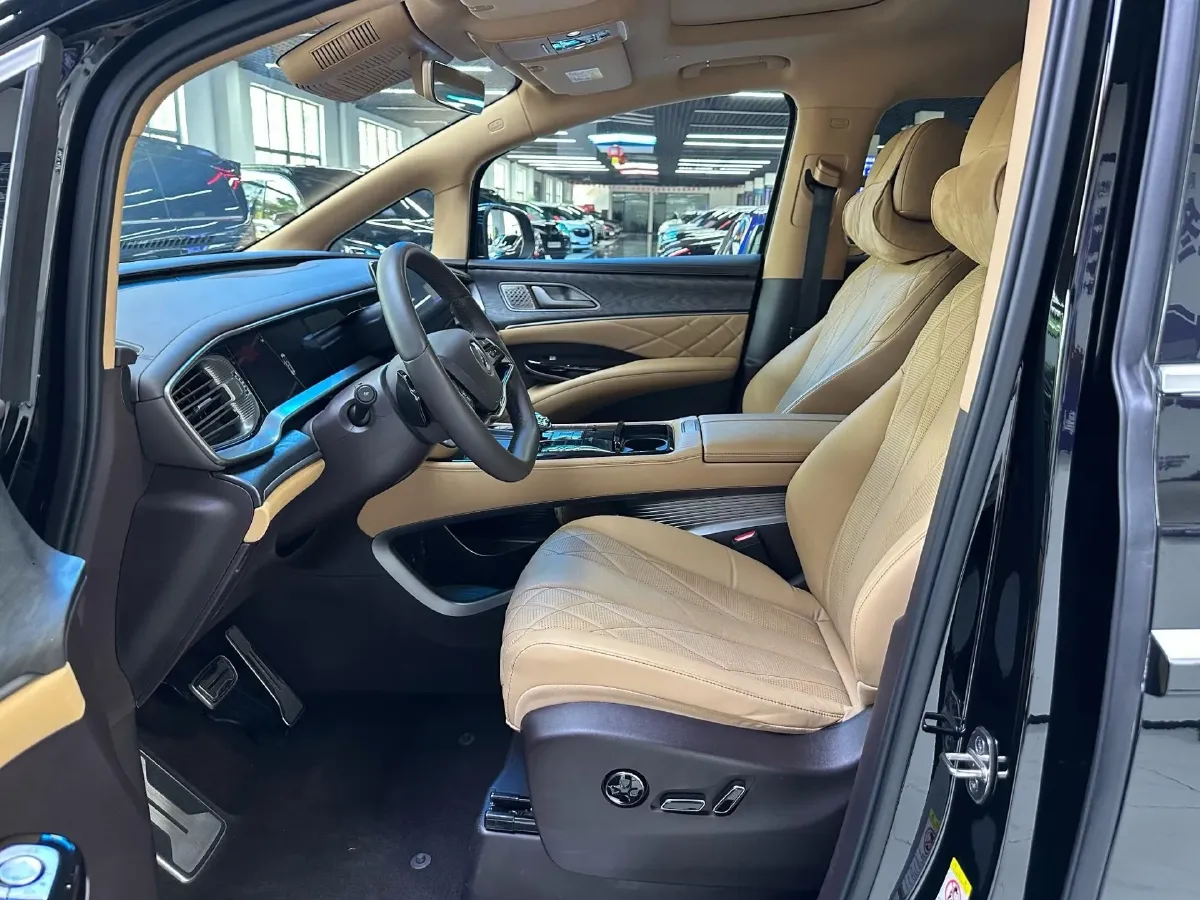 2024 Denza D9 1.5T 139HP L4 E-CVT PHEV 40KWH,autocango,china used car exporter,china ev exporter,chinese used car exporter,chinese used ev exporter