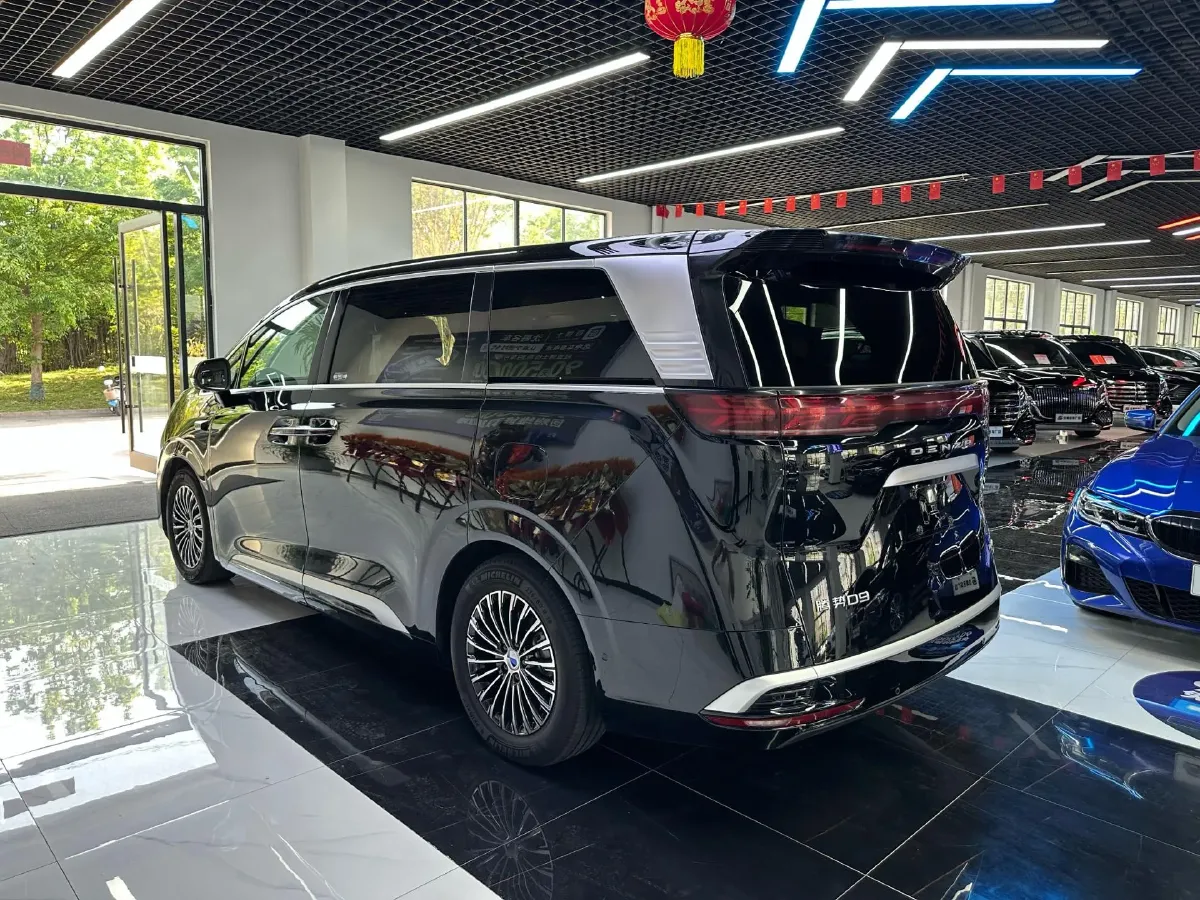 2024 Denza D9 1.5T 139HP L4 E-CVT PHEV 40KWH,autocango,china used car exporter,china ev exporter,chinese used car exporter,chinese used ev exporter