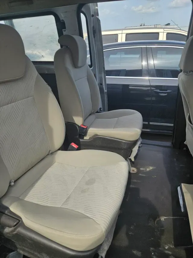 2019 WuLing RongGuang V 1.5L 99HP L4 6MT,autocango,china used car exporter,china ev exporter,chinese used car exporter,chinese used ev exporter