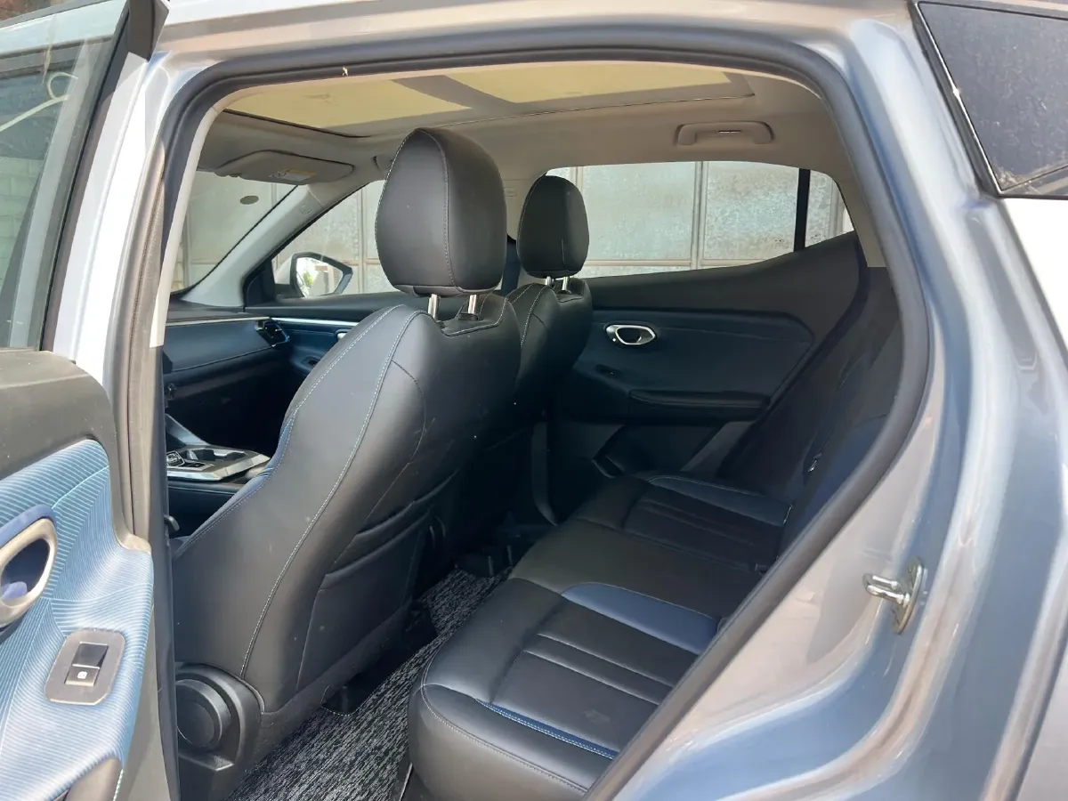 2023 GAC Trumpchi GS3 1.5T 177HP L4 7DCT,autocango,china used car exporter,china ev exporter,chinese used car exporter,chinese used ev exporter