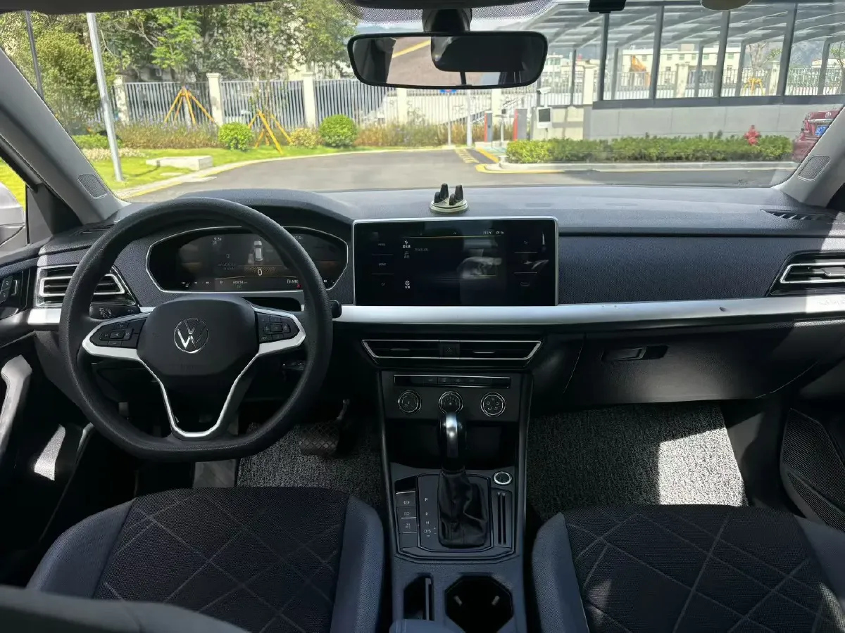 2023 Volkswagen Lavida 1.5L 110HP L4 6AT,autocango,china used car exporter,china ev exporter,chinese used car exporter,chinese used ev exporter