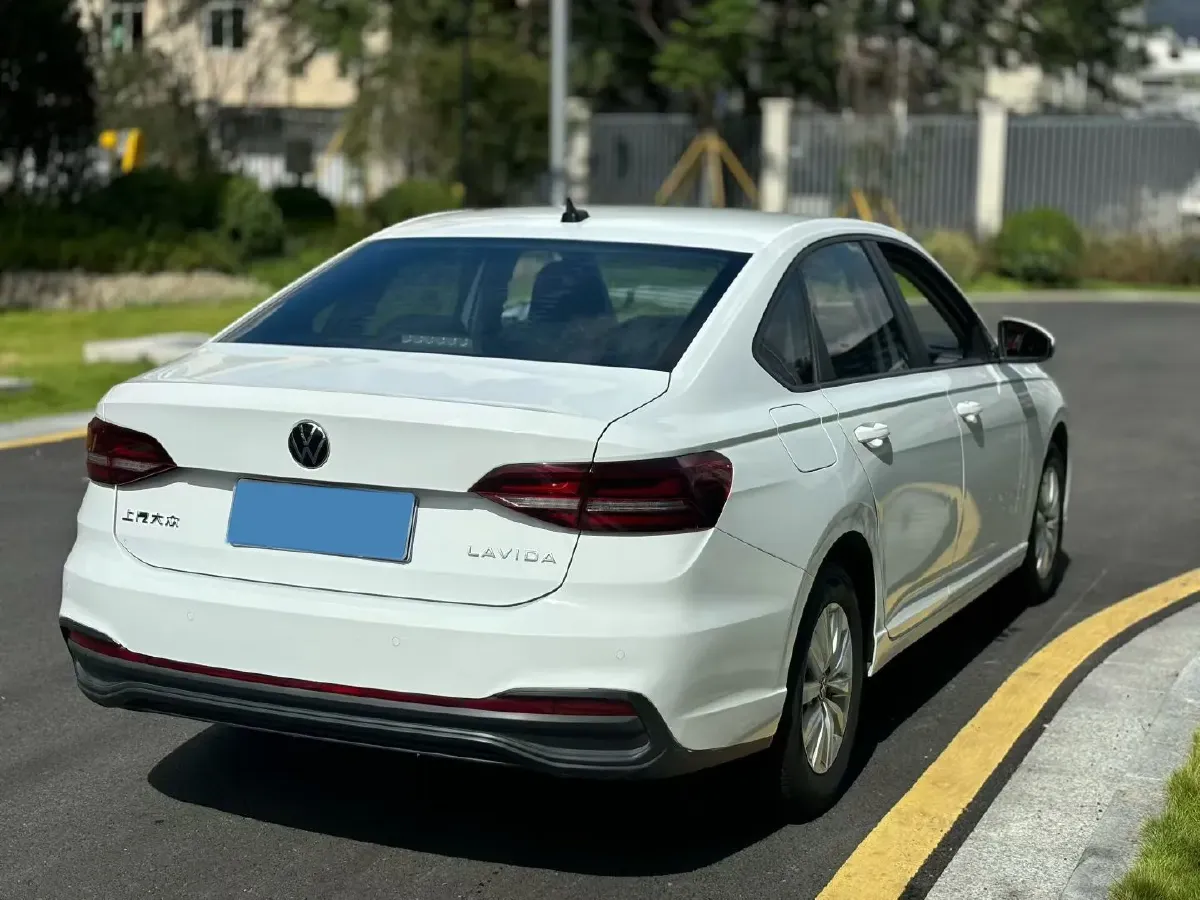 2023 Volkswagen Lavida 1.5L 110HP L4 6AT,autocango,china used car exporter,china ev exporter,chinese used car exporter,chinese used ev exporter