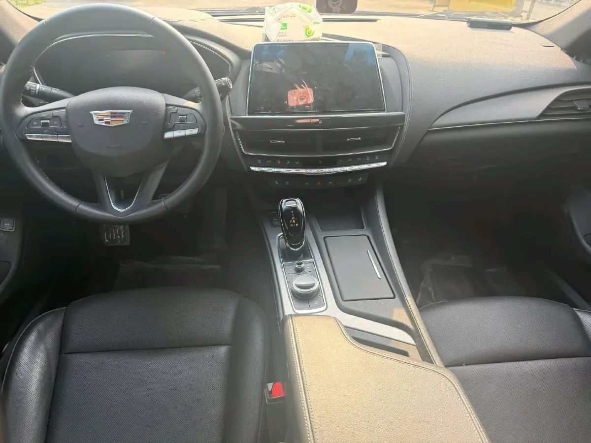 2023 Cadillac CT5 2.0T 237HP L4 10AT,autocango,china used car exporter,china ev exporter,chinese used car exporter,chinese used ev exporter