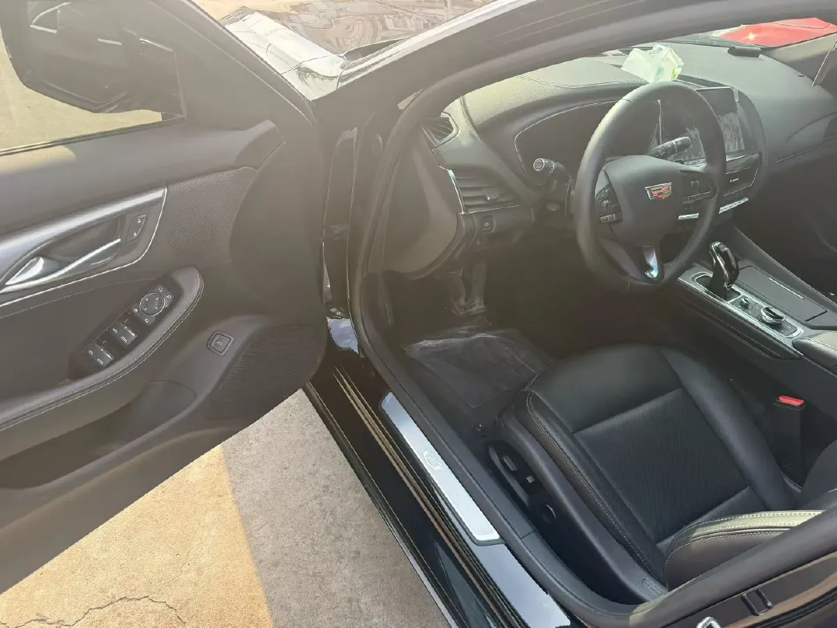 2023 Cadillac CT5 2.0T 237HP L4 10AT,autocango,china used car exporter,china ev exporter,chinese used car exporter,chinese used ev exporter