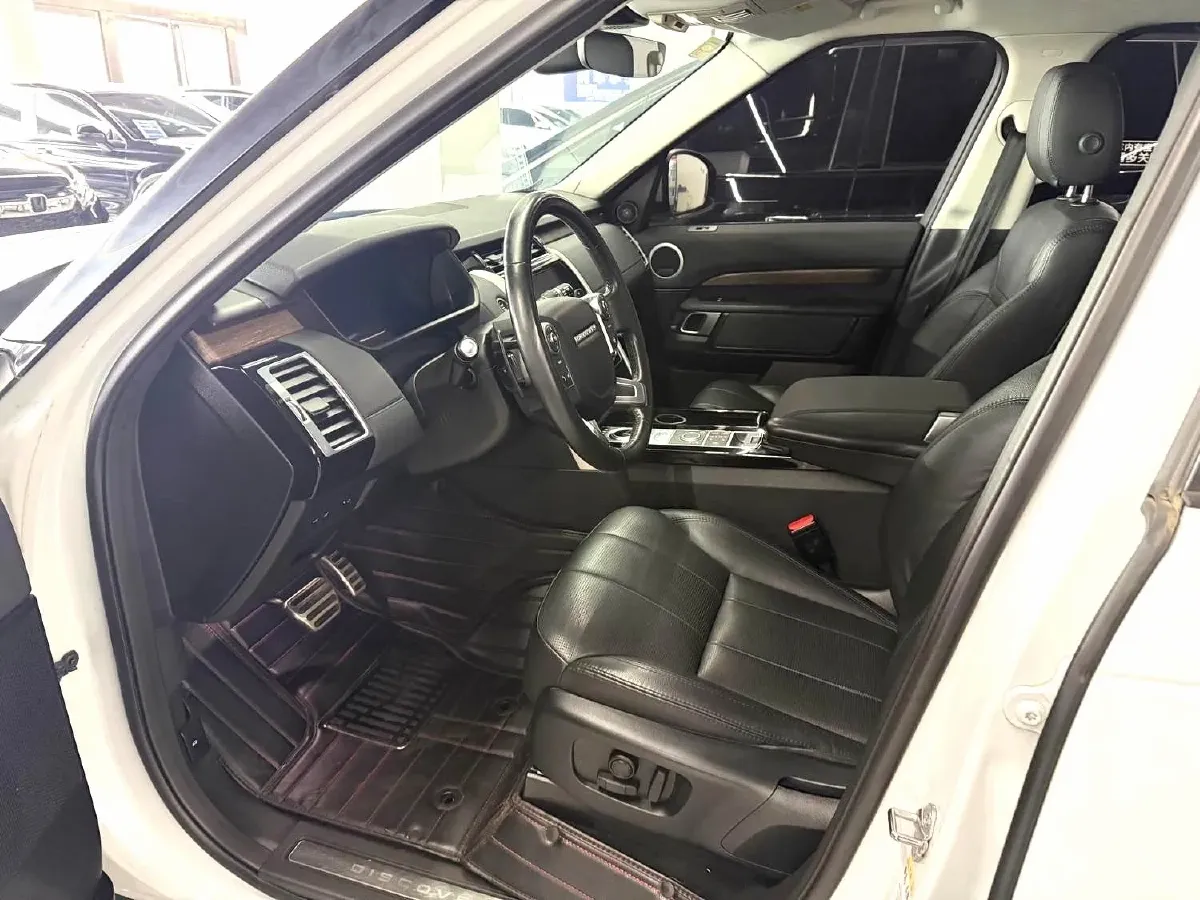 2018 Land Rover Discovery 3.0T 340HP V6 8AT,autocango,china used car exporter,china ev exporter,chinese used car exporter,chinese used ev exporter