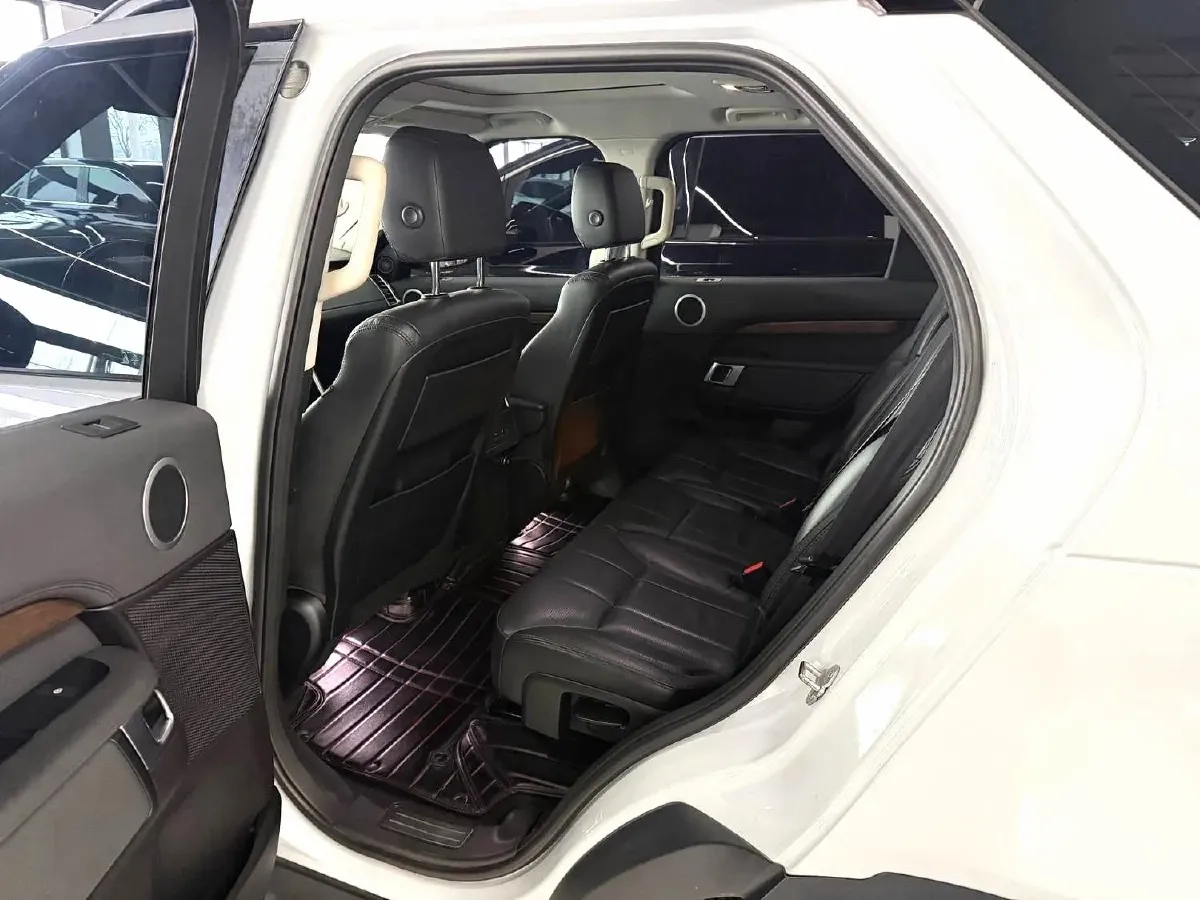 2018 Land Rover Discovery 3.0T 340HP V6 8AT,autocango,china used car exporter,china ev exporter,chinese used car exporter,chinese used ev exporter