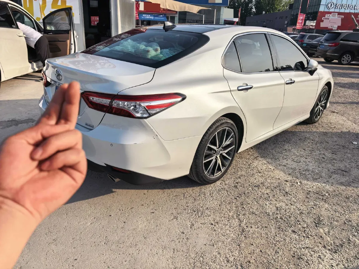 2021 Toyota Camry 2.5L 209HP L4 8AT,autocango,china used car exporter,china ev exporter,chinese used car exporter,chinese used ev exporter