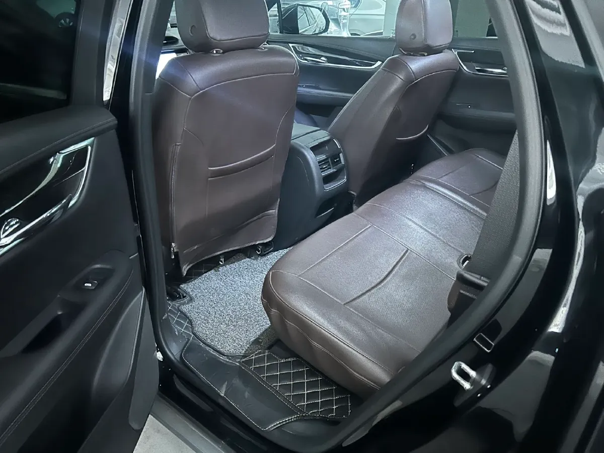 2020 Cadillac XT5 2.0T 237HP L4 9AT,autocango,china used car exporter,china ev exporter,chinese used car exporter,chinese used ev exporter