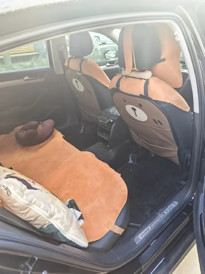 2024 Volkswagen Magotan 1.4T 150HP L4 7DCT,autocango,china used car exporter,china ev exporter,chinese used car exporter,chinese used ev exporter