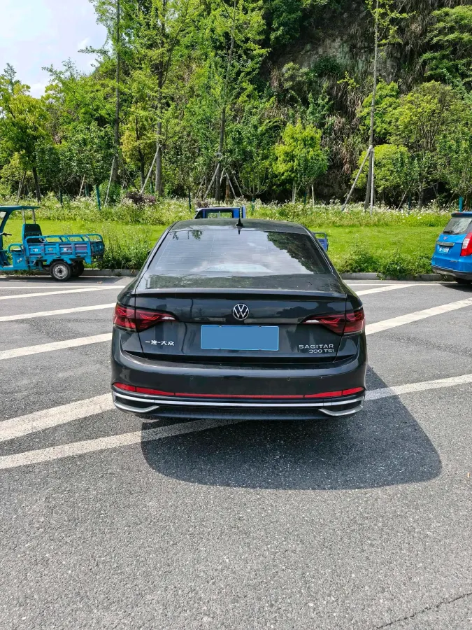 2023 Volkswagen Sagitar 1.5T 160HP L4 7DCT,autocango,china used car exporter,china ev exporter,chinese used car exporter,chinese used ev exporter
