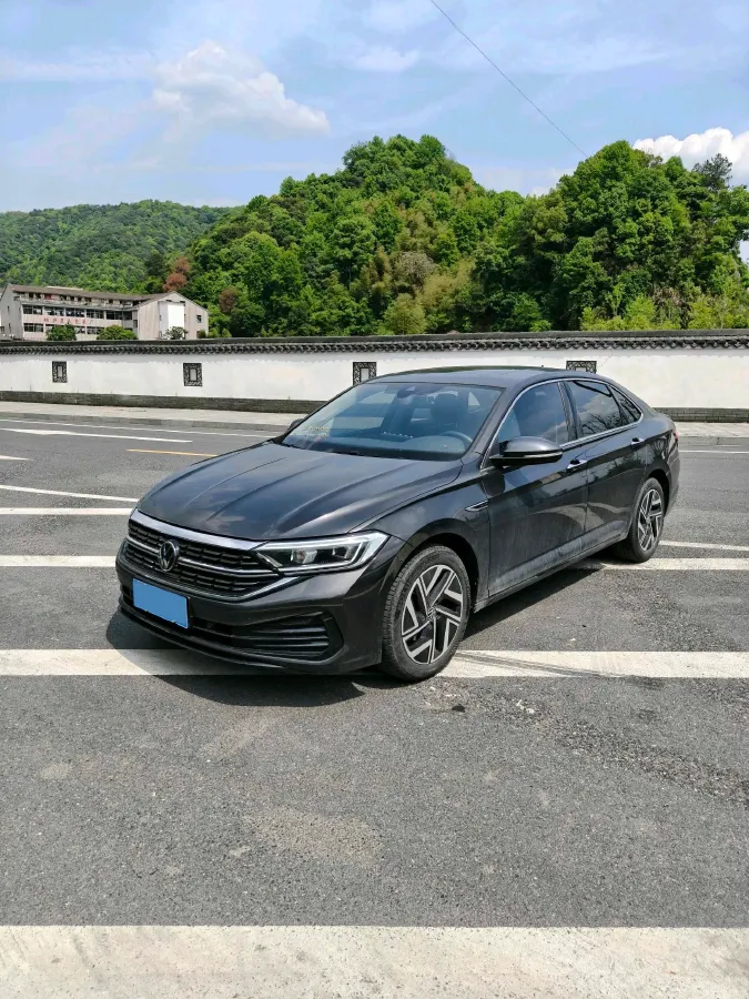 2023 Volkswagen Sagitar 1.5T 160HP L4 7DCT,autocango,china used car exporter,china ev exporter,chinese used car exporter,chinese used ev exporter