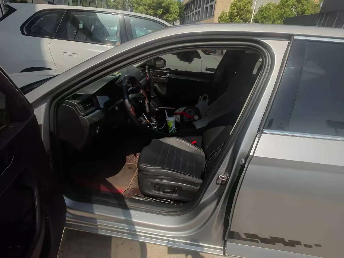 2019 Skoda Superb 1.4T 150HP L4 7DCT,autocango,china used car exporter,china ev exporter,chinese used car exporter,chinese used ev exporter