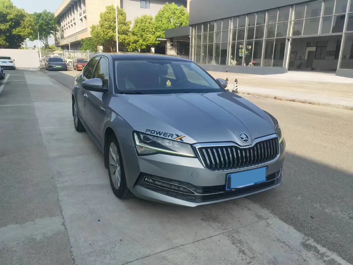 2019 Skoda Superb 1.4T 150HP L4 7DCT,autocango,china used car exporter,china ev exporter,chinese used car exporter,chinese used ev exporter