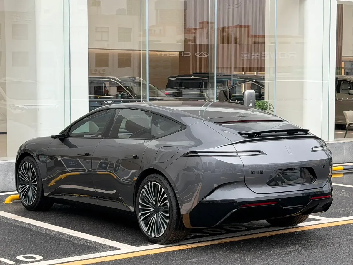 2025 Avatr 12 BEV,autocango,china used car exporter,china ev exporter,chinese used car exporter,chinese used ev exporter