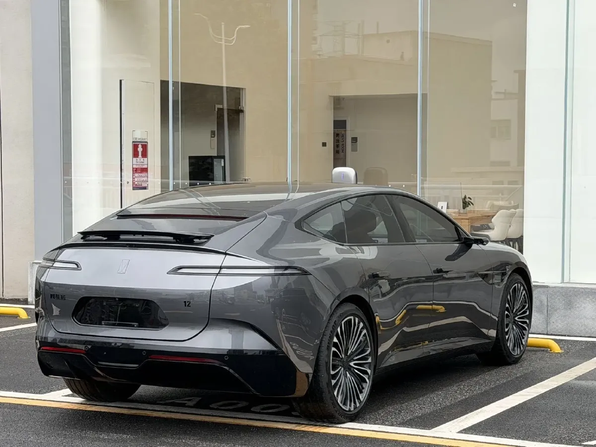 2025 Avatr 12 BEV,autocango,china used car exporter,china ev exporter,chinese used car exporter,chinese used ev exporter