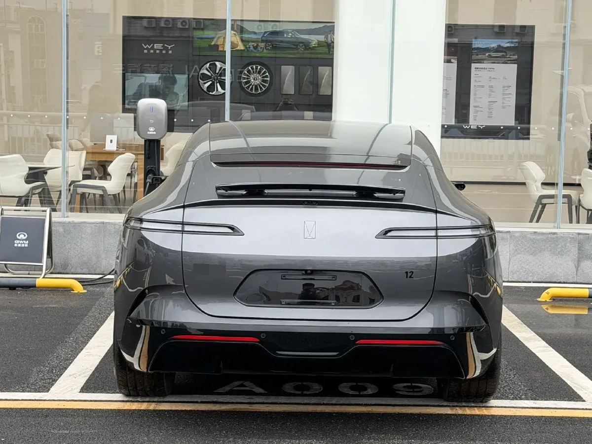 2025 Avatr 12 BEV,autocango,china used car exporter,china ev exporter,chinese used car exporter,chinese used ev exporter