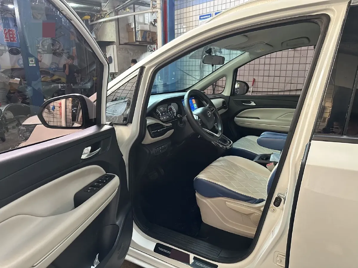 2021 GAC Trumpchi M6 1.5T 169HP L4 7DCT,autocango,china used car exporter,china ev exporter,chinese used car exporter,chinese used ev exporter