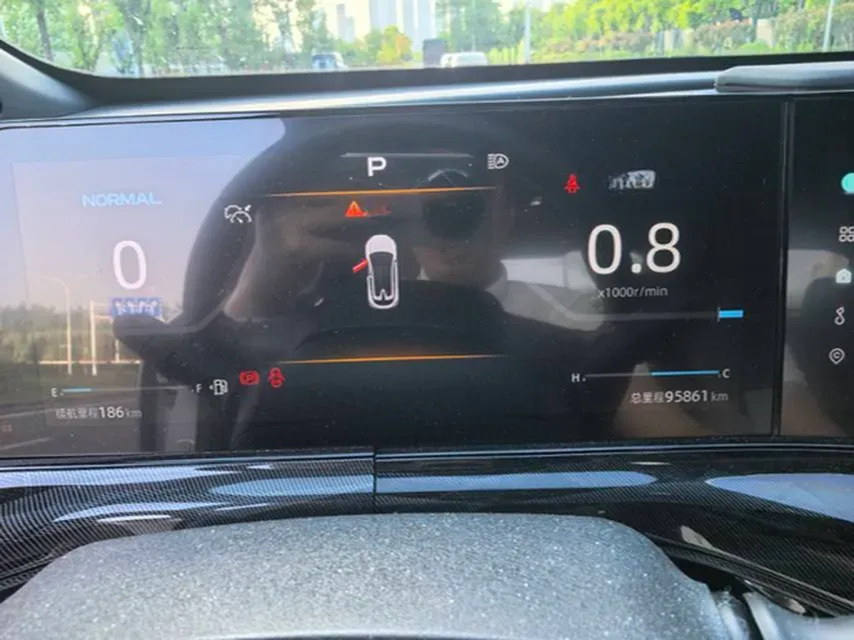 2022 ChangAn UNI-T 1.5T 188HP L4 7DCT,autocango,china used car exporter,china ev exporter,chinese used car exporter,chinese used ev exporter