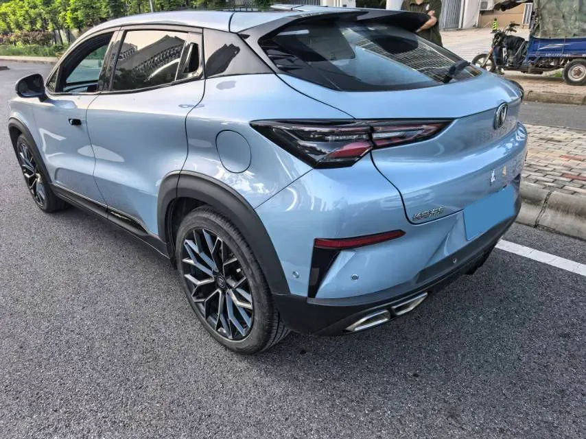 2022 ChangAn UNI-T 1.5T 188HP L4 7DCT,autocango,china used car exporter,china ev exporter,chinese used car exporter,chinese used ev exporter