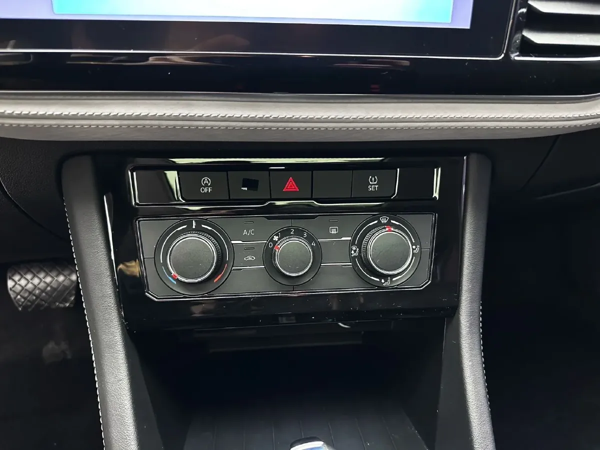 2023 Jetta VS5 1.4T 150HP L4 6AT,autocango,china used car exporter,china ev exporter,chinese used car exporter,chinese used ev exporter