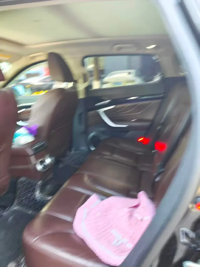 2017 WEY VV7 2.0T 234HP L4 7DCT,autocango,china used car exporter,china ev exporter,chinese used car exporter,chinese used ev exporter