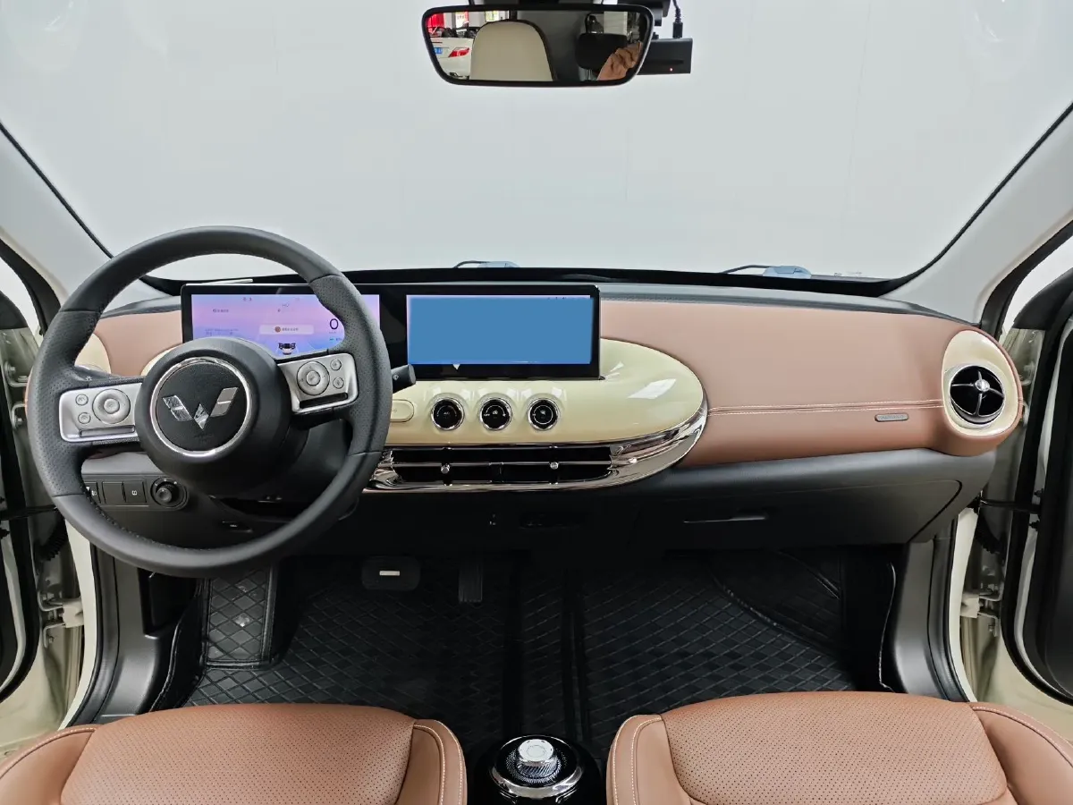 2023 WuLing BinGuo BEV 31.9KWH,autocango,china used car exporter,china ev exporter,chinese used car exporter,chinese used ev exporter