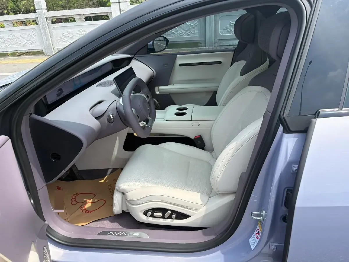 2025 Avatr 06 REEV 156HP REEV,autocango,china used car exporter,china ev exporter,chinese used car exporter,chinese used ev exporter