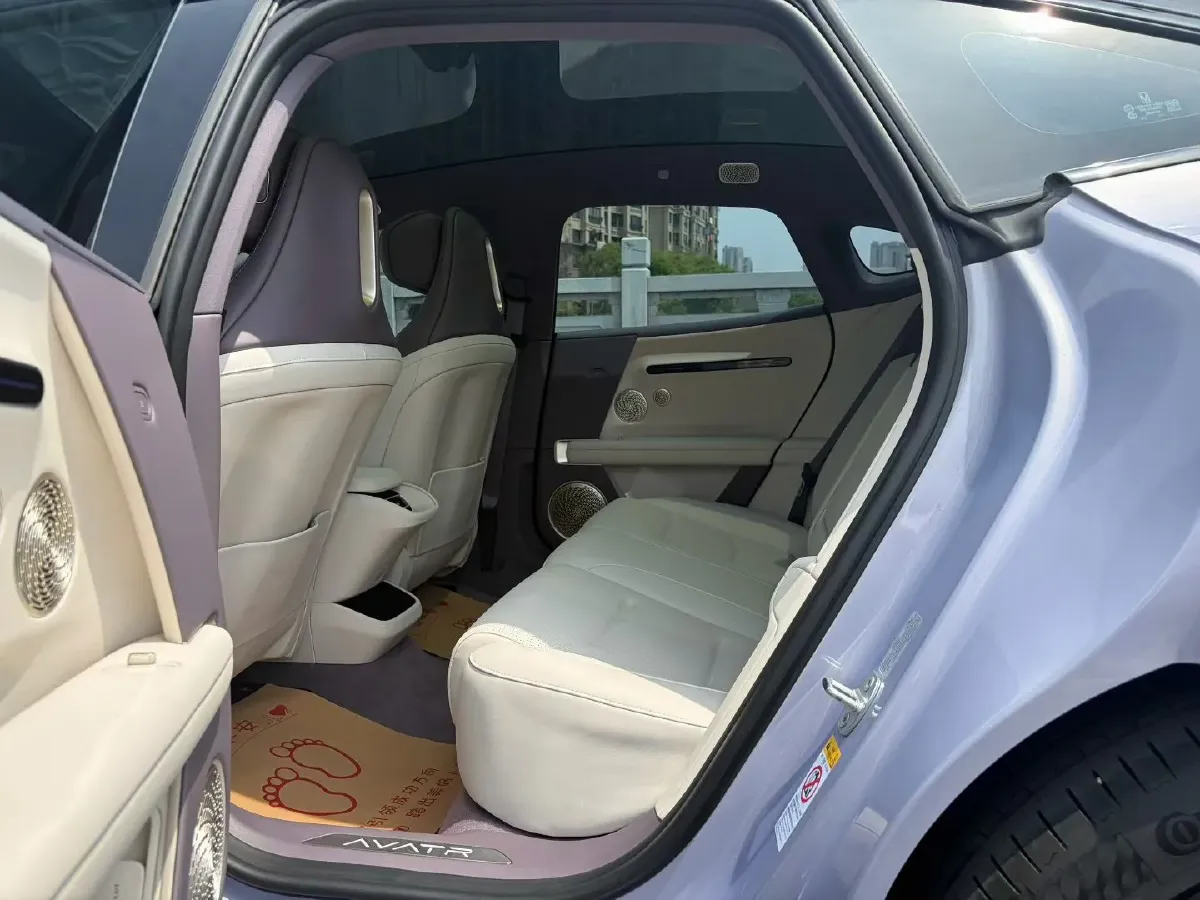 2025 Avatr 06 REEV 156HP REEV,autocango,china used car exporter,china ev exporter,chinese used car exporter,chinese used ev exporter