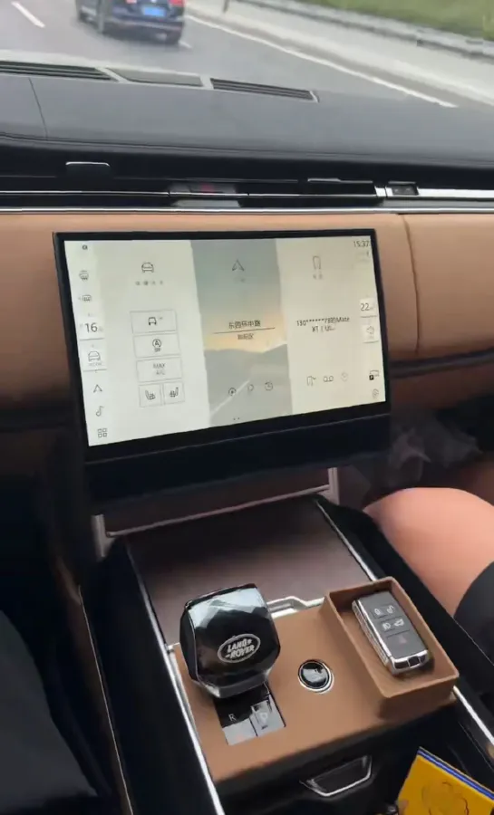 2024 Land Rover Range Rover 3.0T 400HP L6 8AT,autocango,china used car exporter,china ev exporter,chinese used car exporter,chinese used ev exporter