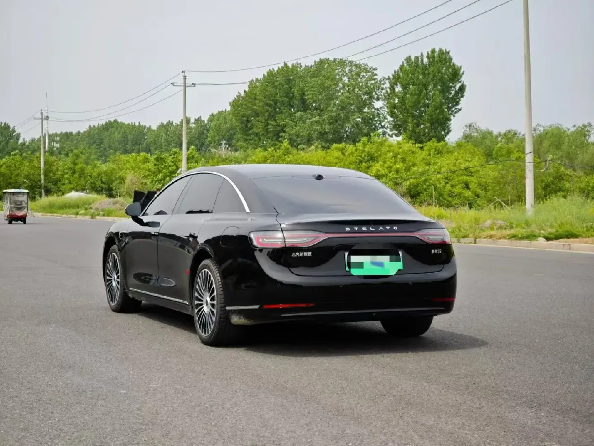 2026 AITO AITO M7 REEV 160HP REEV,autocango,china used car exporter,china ev exporter,chinese used car exporter,chinese used ev exporter