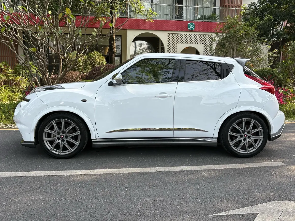 2014 Infiniti ESQ 1.6L 116HP L4 CVT,autocango,china used car exporter,china ev exporter,chinese used car exporter,chinese used ev exporter