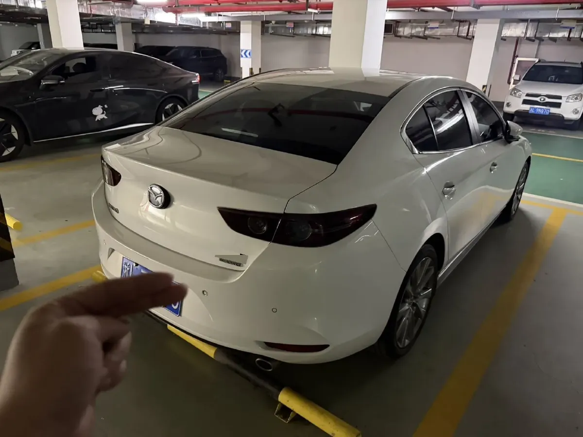 2021 Mazda 3 Axela 2.0L 158HP L4 6AT,autocango,china used car exporter,china ev exporter,chinese used car exporter,chinese used ev exporter