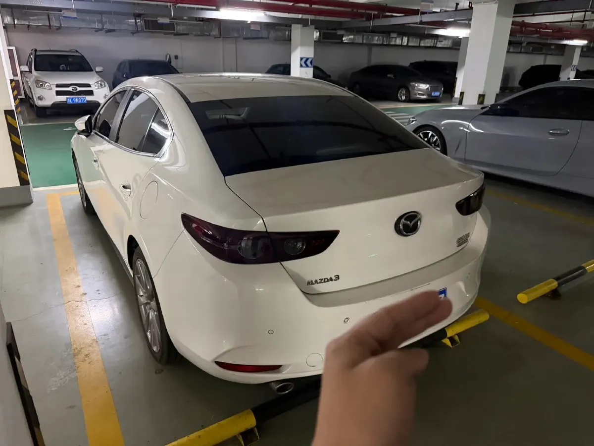 2021 Mazda 3 Axela 2.0L 158HP L4 6AT,autocango,china used car exporter,china ev exporter,chinese used car exporter,chinese used ev exporter