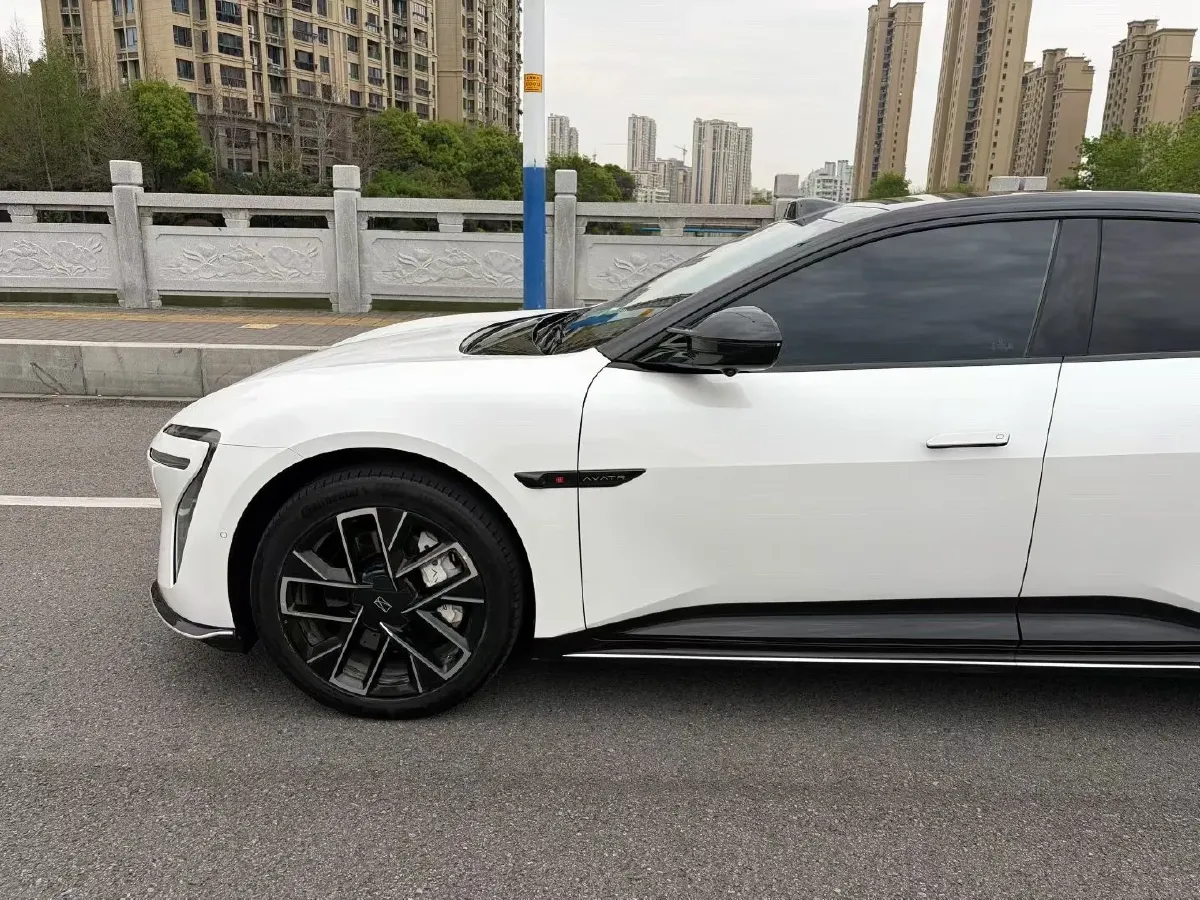 2025 Avatr 06 BEV,autocango,china used car exporter,china ev exporter,chinese used car exporter,chinese used ev exporter