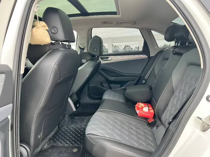 2025 Volkswagen Sagitar 1.5T 160HP L4 7DCT,autocango,china used car exporter,china ev exporter,chinese used car exporter,chinese used ev exporter