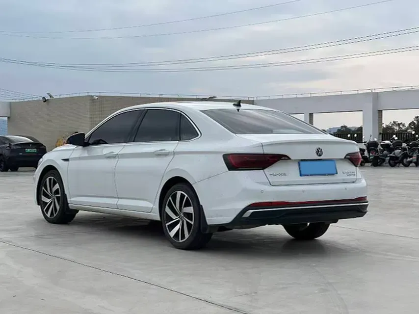 2025 Volkswagen Sagitar 1.5T 160HP L4 7DCT,autocango,china used car exporter,china ev exporter,chinese used car exporter,chinese used ev exporter