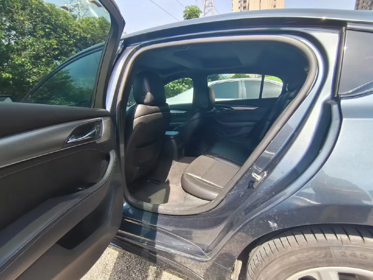 2021 Cadillac CT5 2.0T 237HP L4 10AT,autocango,china used car exporter,china ev exporter,chinese used car exporter,chinese used ev exporter