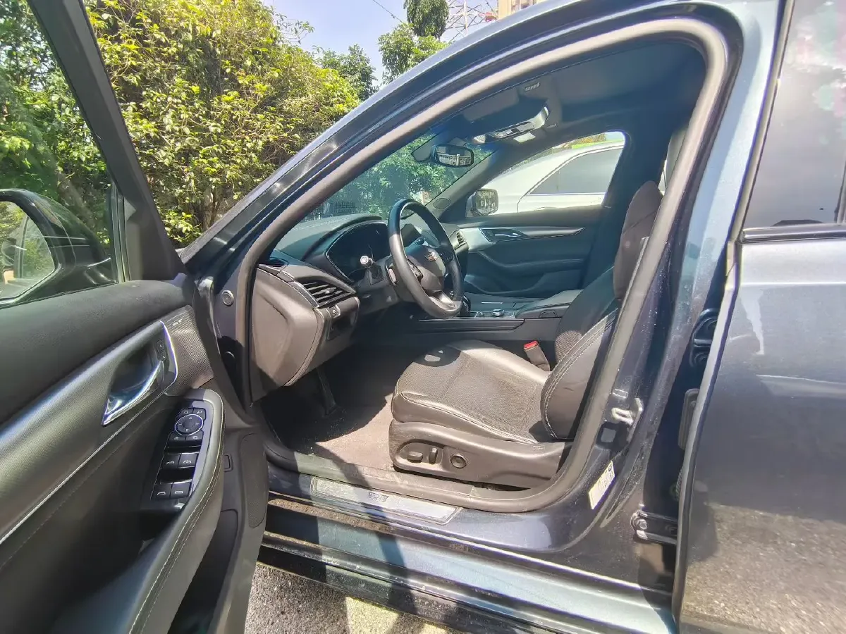 2021 Cadillac CT5 2.0T 237HP L4 10AT,autocango,china used car exporter,china ev exporter,chinese used car exporter,chinese used ev exporter