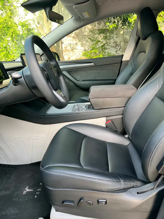 2022 Tesla Model Y BEV 60KWH,autocango,china used car exporter,china ev exporter,chinese used car exporter,chinese used ev exporter