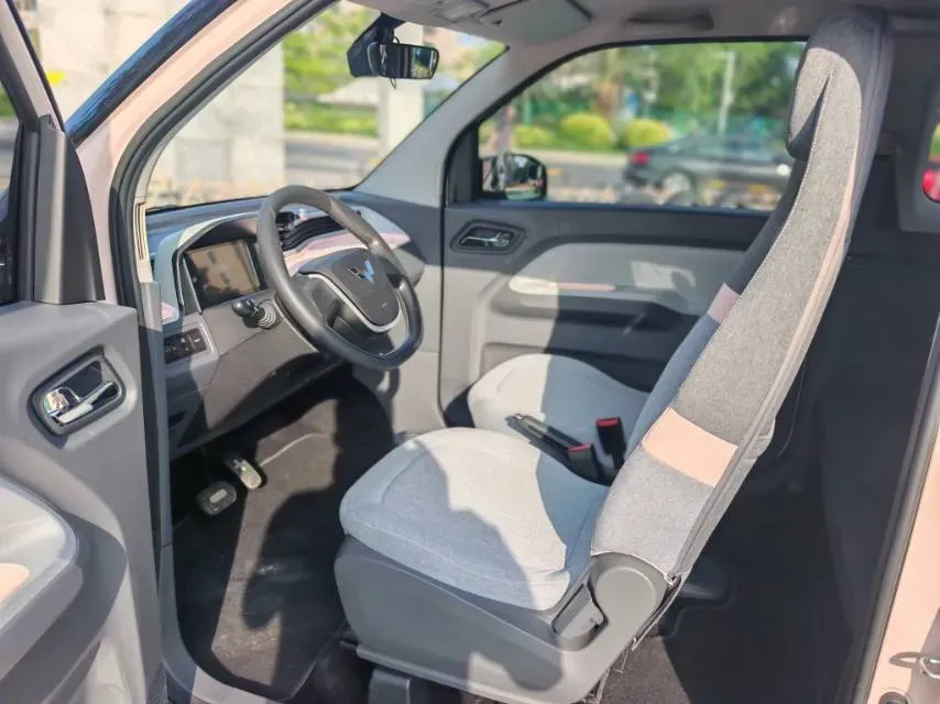 2022 WuLing HongGuang MINI EV BEV 9KWH,autocango,china used car exporter,china ev exporter,chinese used car exporter,chinese used ev exporter