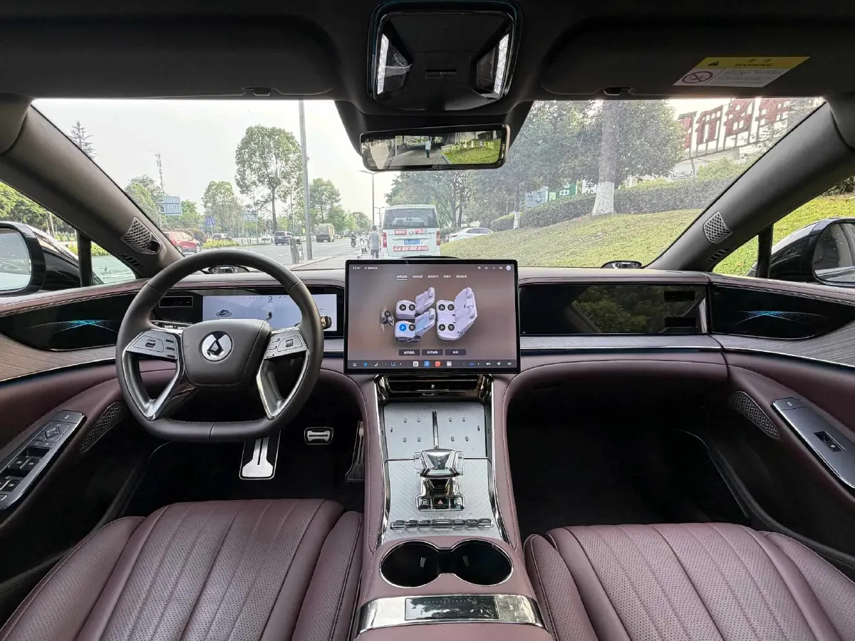 2024 Denza DenzaZ9GT 2.0T 207HP L4 E-CVT PHEV 38.5KWH,autocango,china used car exporter,china ev exporter,chinese used car exporter,chinese used ev exporter