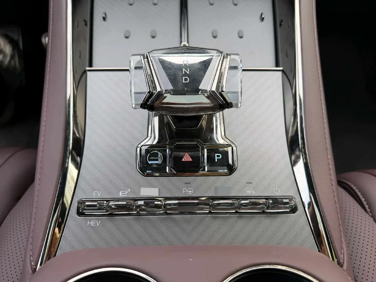 2024 Denza DenzaZ9GT 2.0T 207HP L4 E-CVT PHEV 38.5KWH,autocango,china used car exporter,china ev exporter,chinese used car exporter,chinese used ev exporter