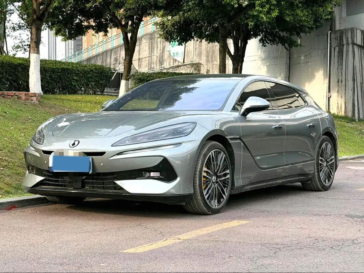 2024 Denza DenzaZ9GT 2.0T 207HP L4 E-CVT PHEV 38.5KWH,autocango,china used car exporter,china ev exporter,chinese used car exporter,chinese used ev exporter