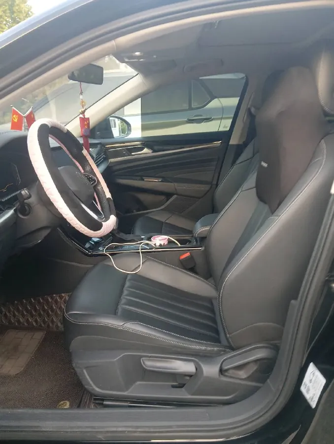 2023 Volkswagen Passat 1.4T 150HP L4 7DCT,autocango,china used car exporter,china ev exporter,chinese used car exporter,chinese used ev exporter