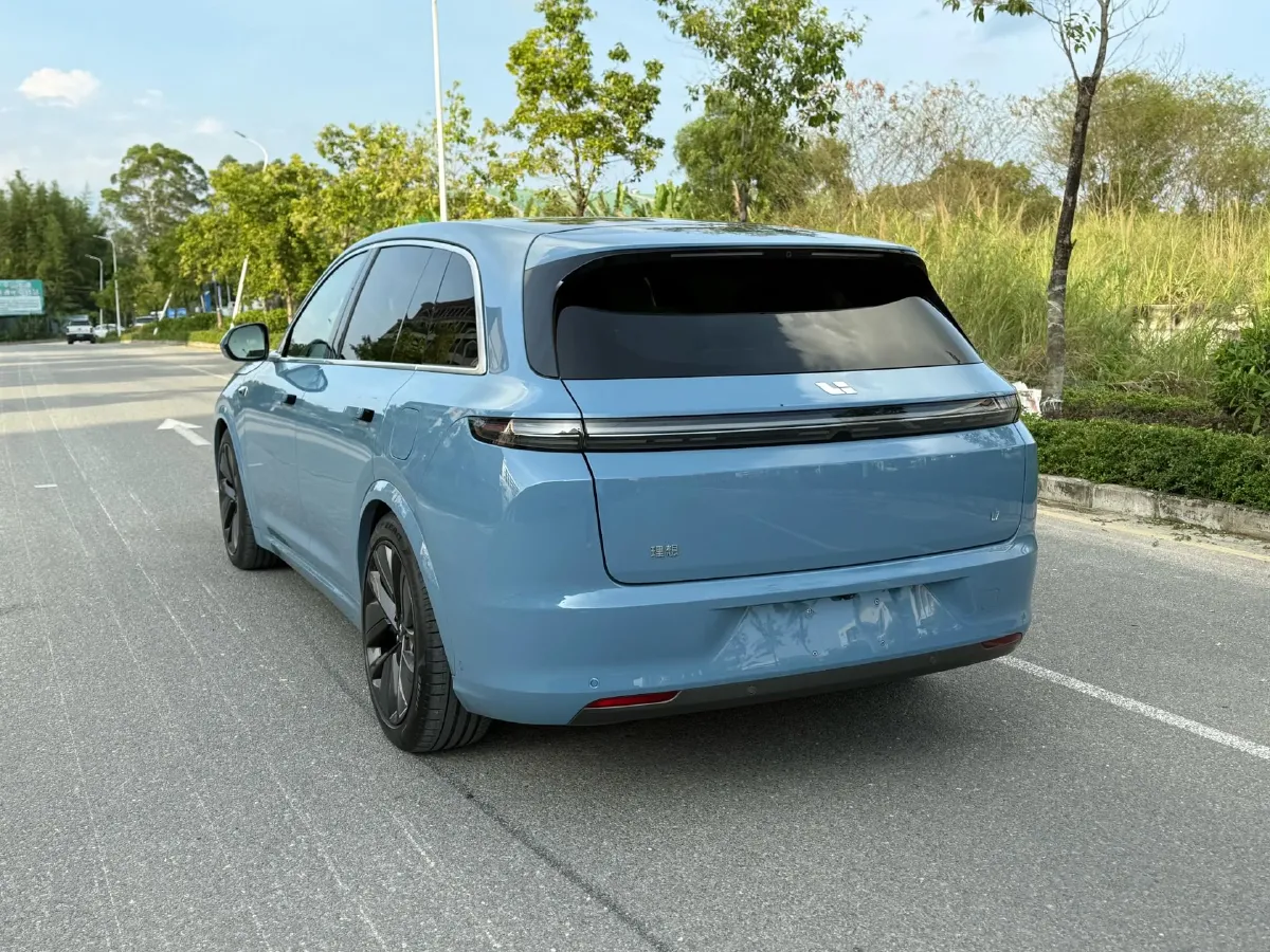 2023 Li L7 Range Extended 154HP REEV 40.9KWH,autocango,china used car exporter,china ev exporter,chinese used car exporter,chinese used ev exporter