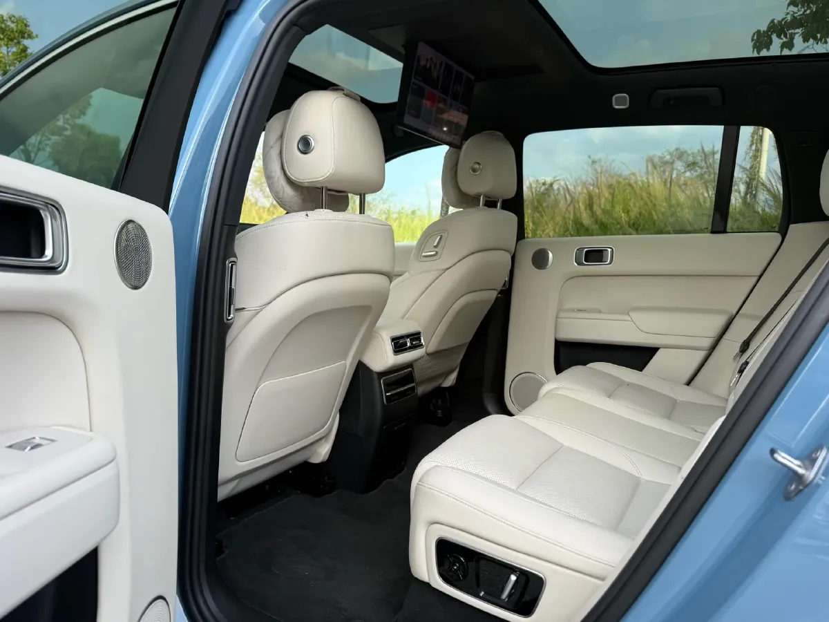 2023 Li L7 Range Extended 154HP REEV 40.9KWH,autocango,china used car exporter,china ev exporter,chinese used car exporter,chinese used ev exporter