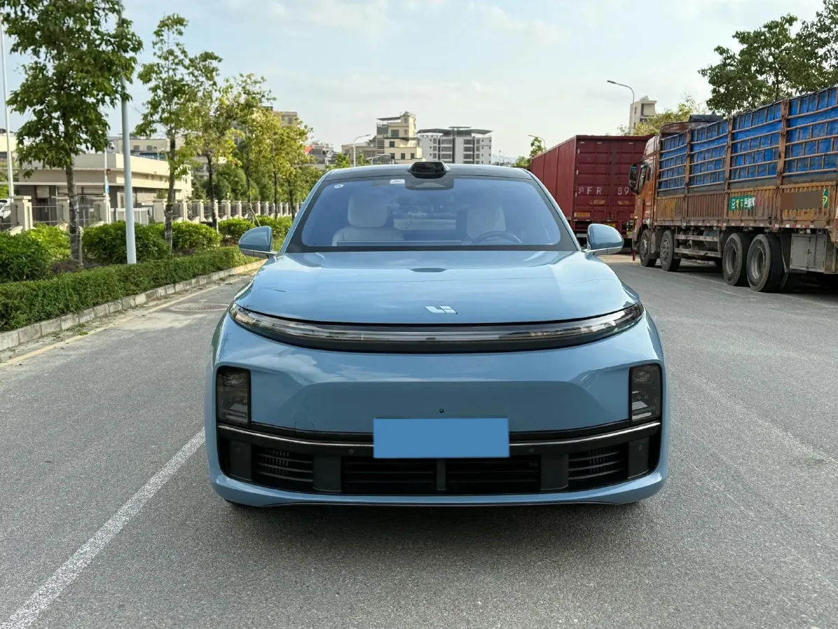 2023 Li L7 Range Extended 154HP REEV 40.9KWH,autocango,china used car exporter,china ev exporter,chinese used car exporter,chinese used ev exporter