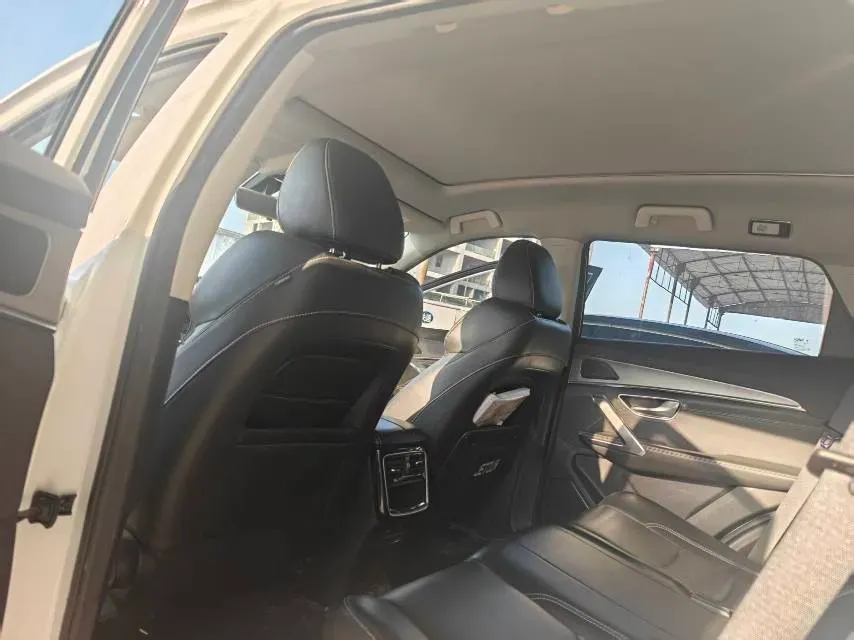 2021 Jetour X70 Plus 1.5T 156HP L4 6MT,autocango,china used car exporter,china ev exporter,chinese used car exporter,chinese used ev exporter