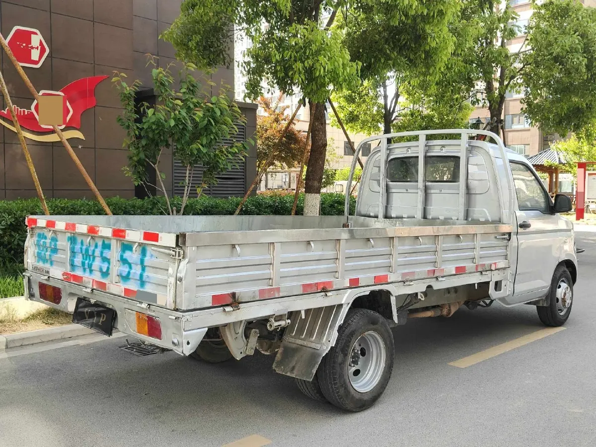 2022 WuLing RongGuang New Truck 1.8L 125HP L4 5MT,autocango,china used car exporter,china ev exporter,chinese used car exporter,chinese used ev exporter