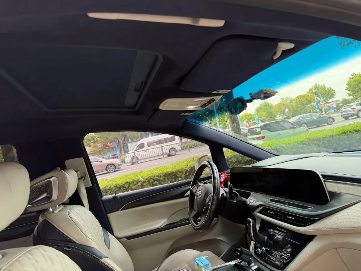 2021 Buick GL8 2.0T 237HP L4 9AT,autocango,china used car exporter,china ev exporter,chinese used car exporter,chinese used ev exporter